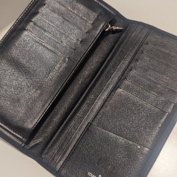 Lou's Vuitton Brazza Waller/WoC - Picture 6 of 7